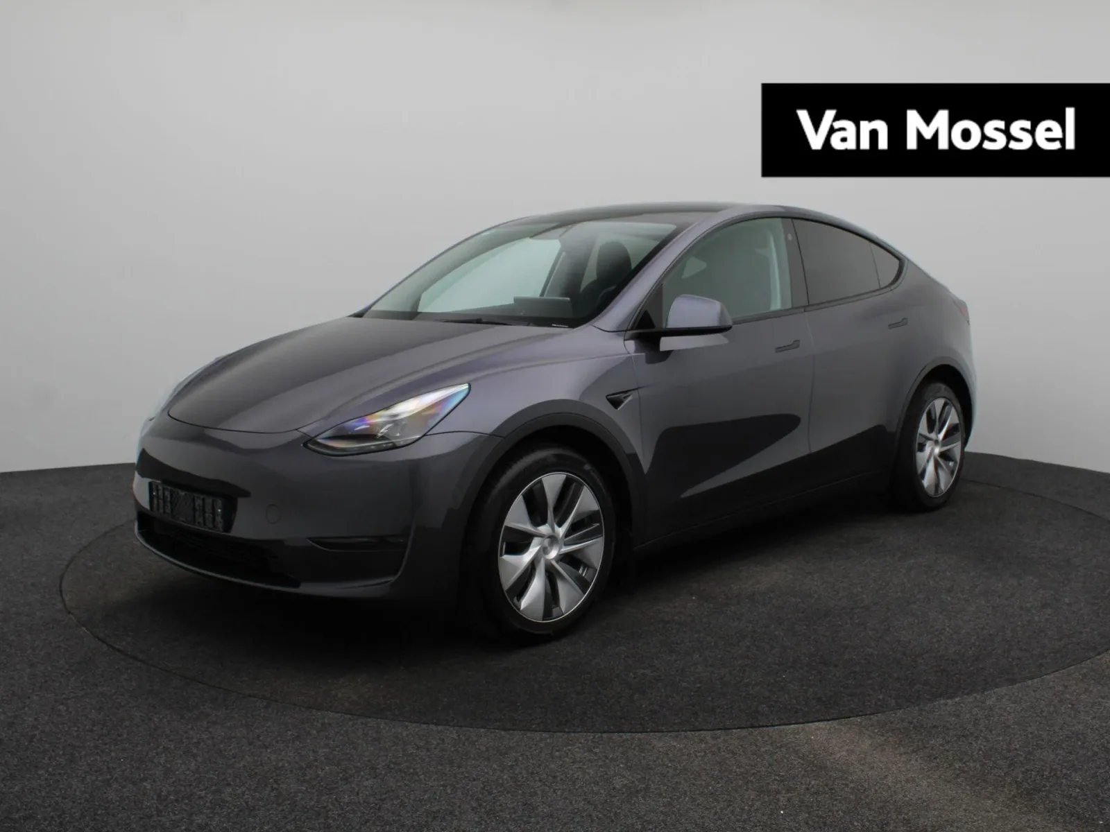 Tesla Model Y (2021) — foto 1