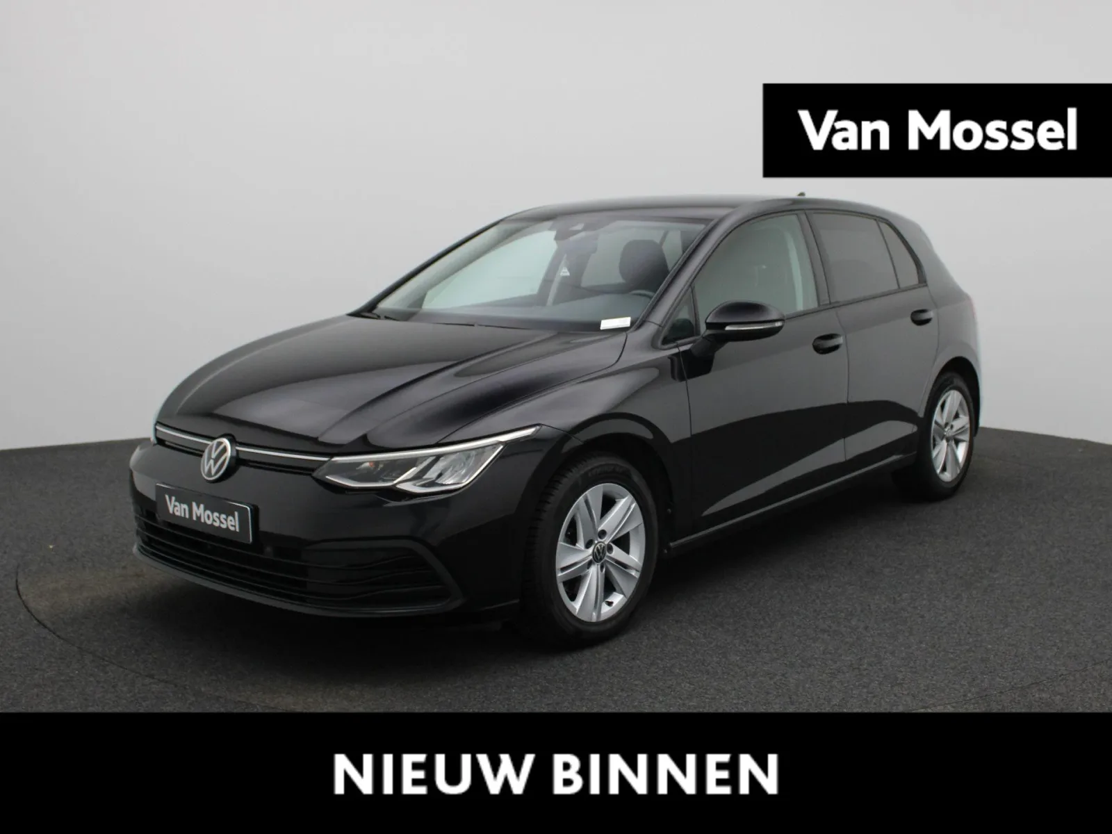 Volkswagen Golf (2021) — foto 1