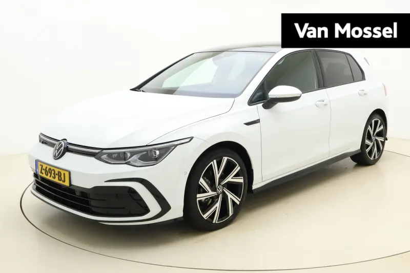 Volkswagen Golf (2023)