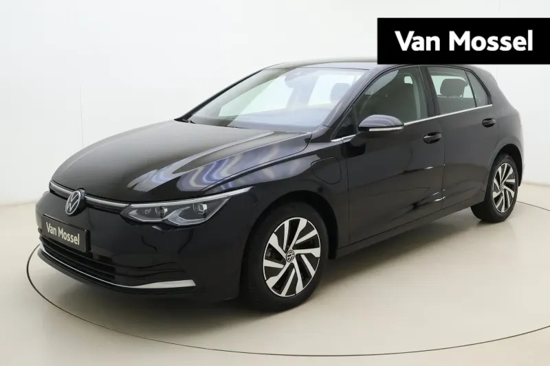 Volkswagen Golf (2023)