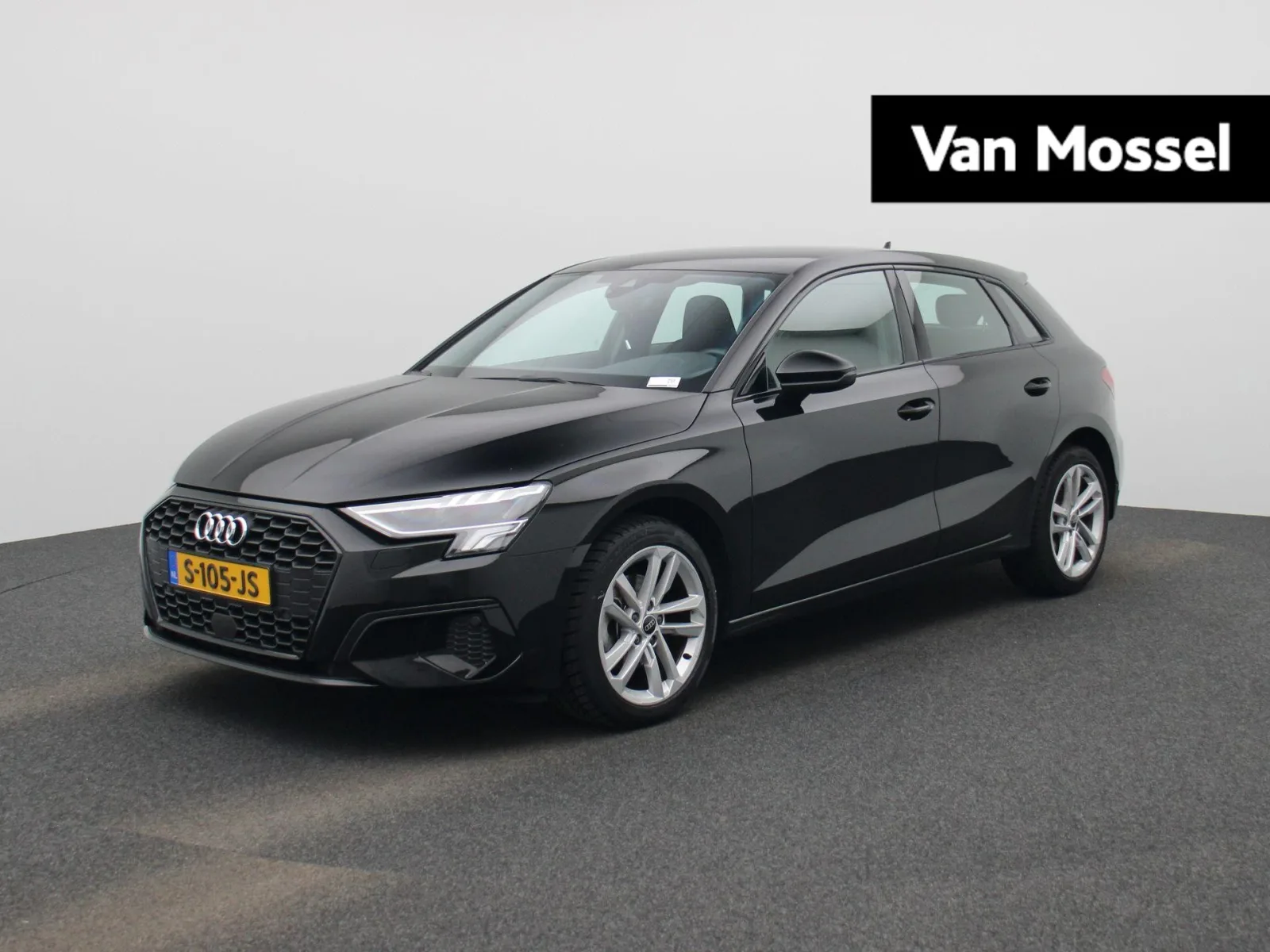 Audi A3 (2023) — foto 1