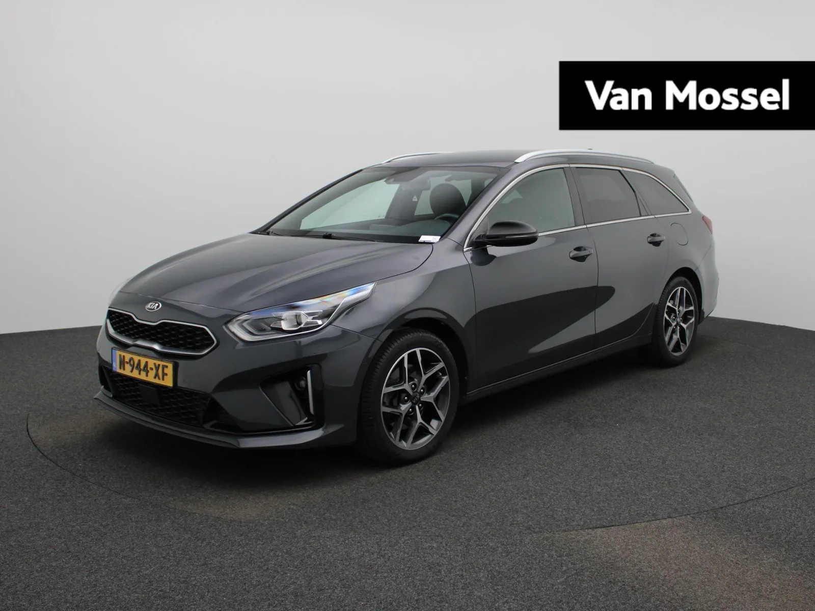 Kia Ceed Sportswagon (2022) — foto 1