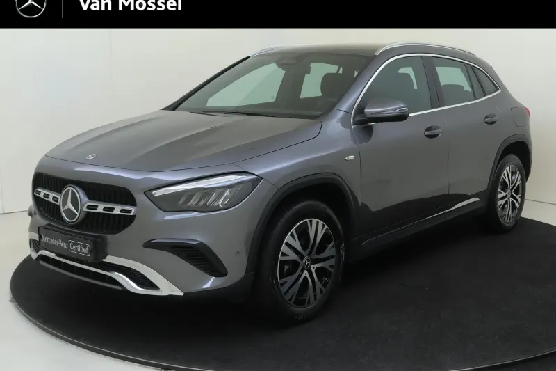 Mercedes-Benz GLA (2025)