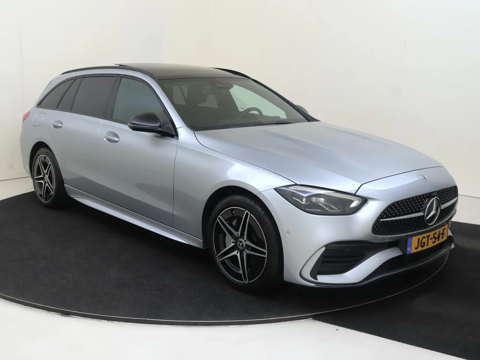 Mercedes-Benz C-Klasse (2025) — foto 1