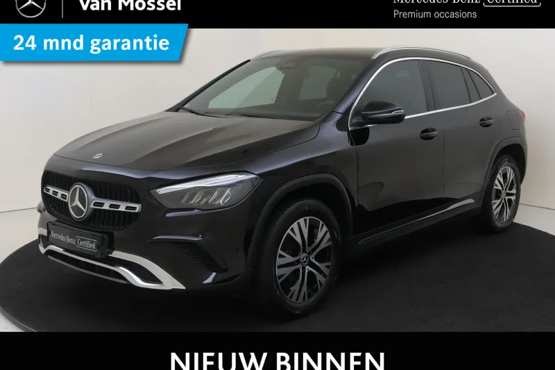 Mercedes-Benz GLA (2023)