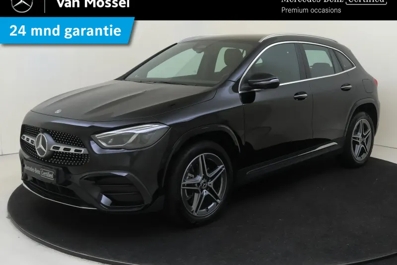 Mercedes-Benz GLA (2024)