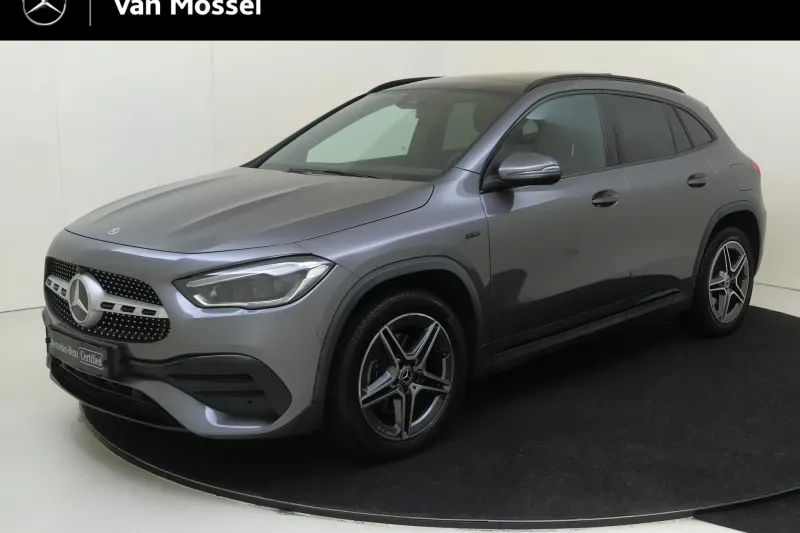 Mercedes-Benz GLA (2021)