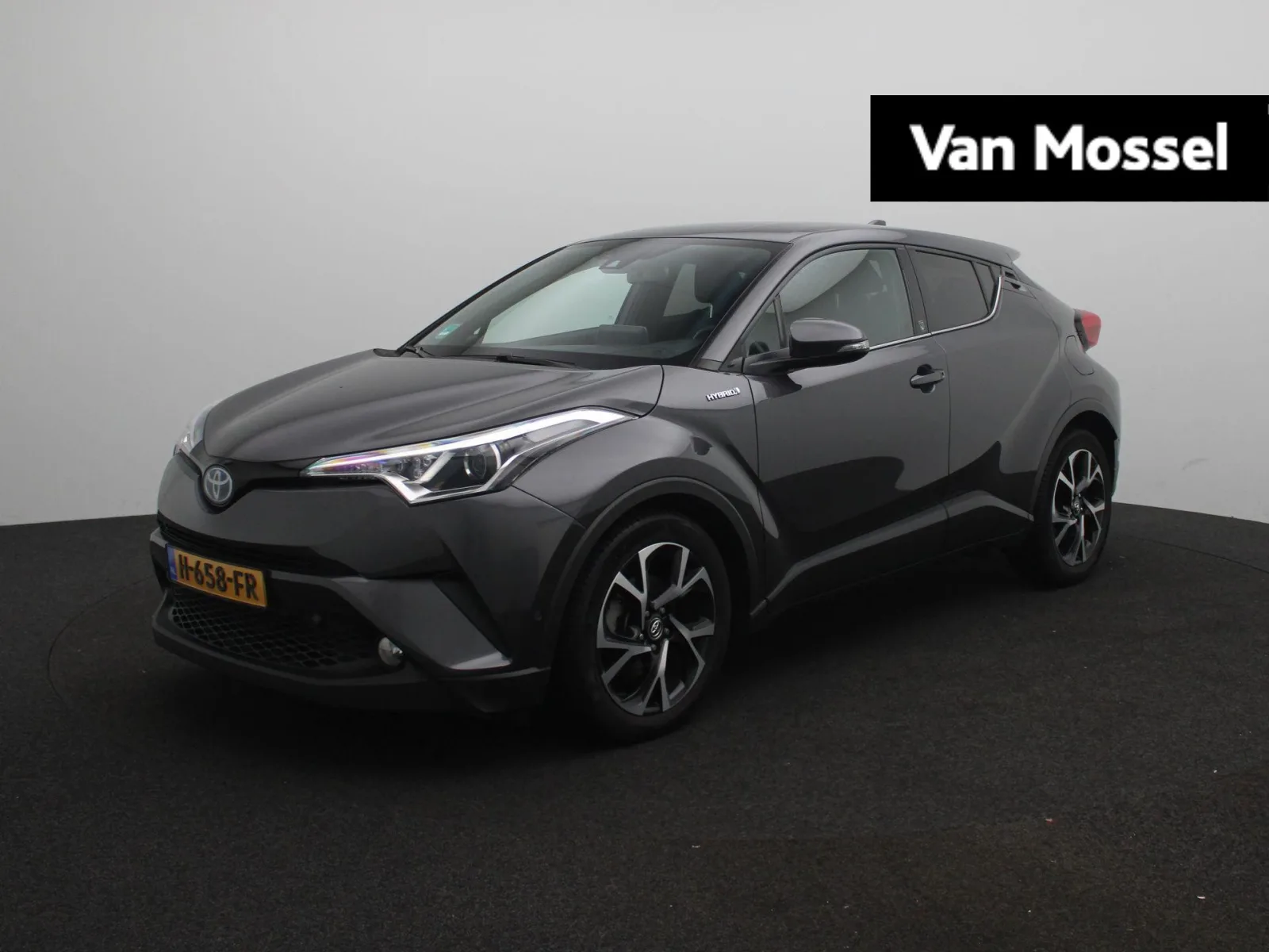Toyota C-HR (2019) — foto 1