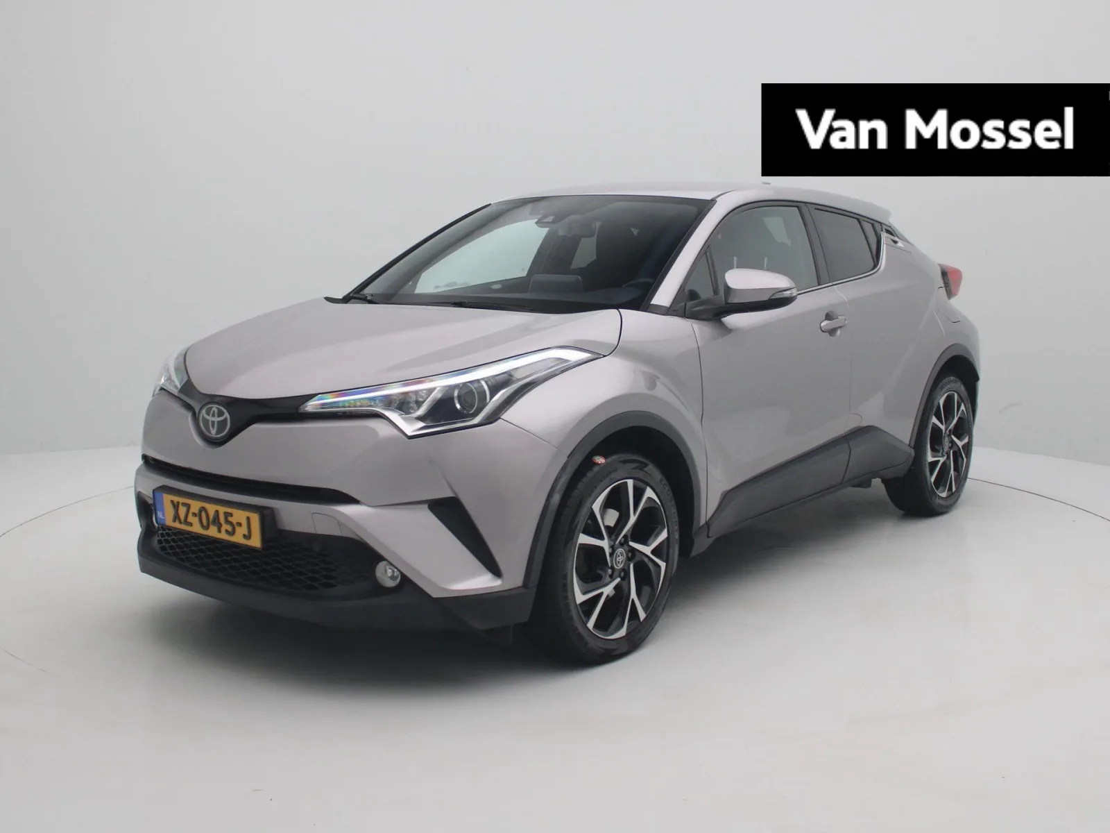 Toyota C-HR (2019) — foto 1