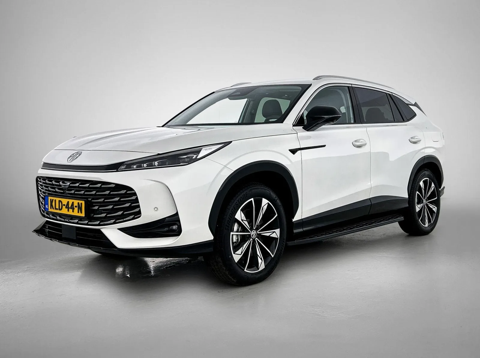 MG HS (2025) — foto 1