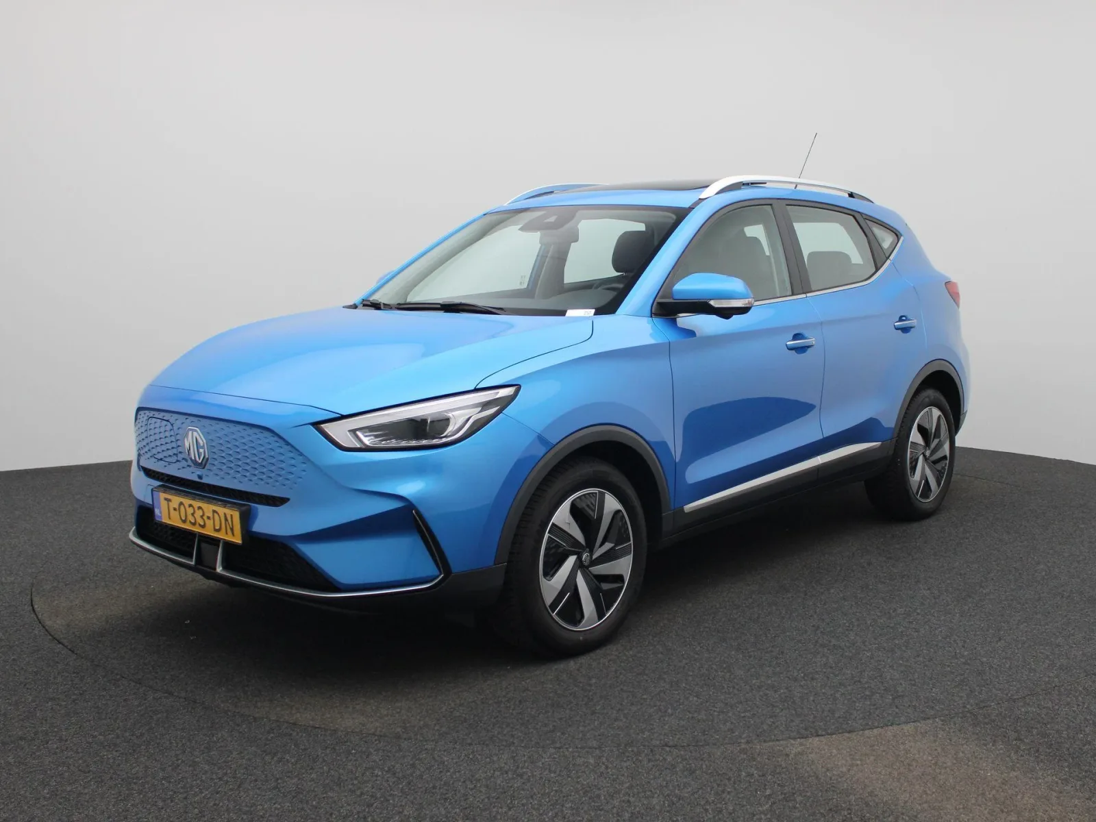 MG ZS EV (2023) — foto 1