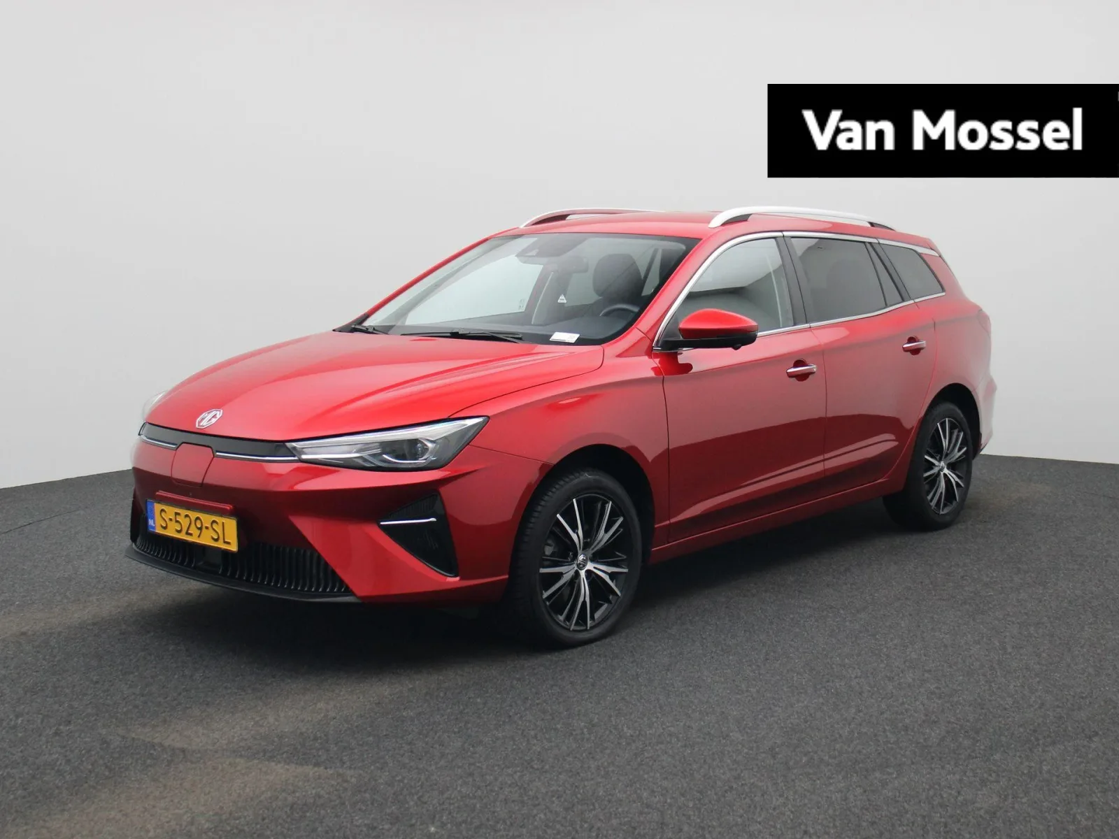 MG MG5 (2023) — foto 1