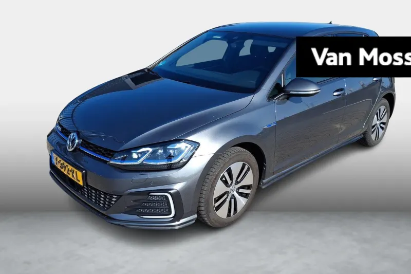 Volkswagen Golf (2020)