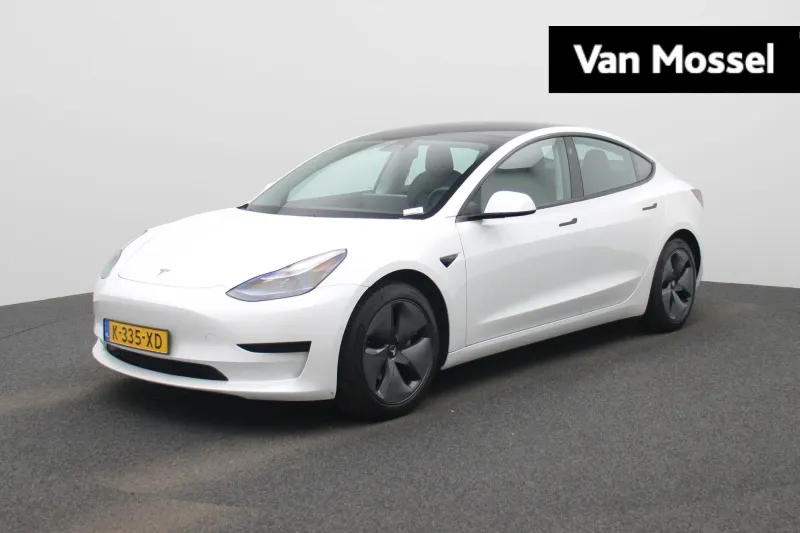 Tesla Model 3 (2021)