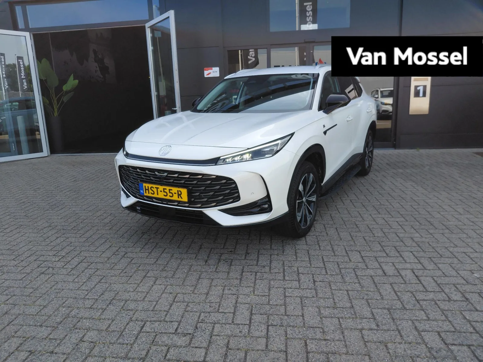 MG HS (2025) — foto 1