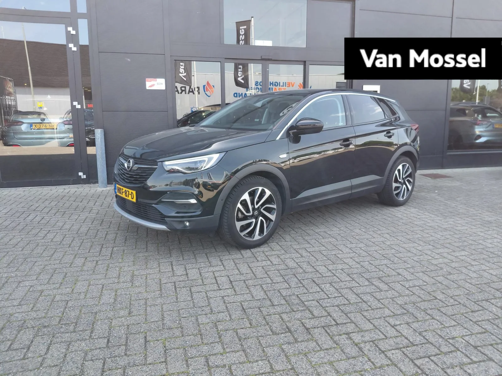 Opel Grandland X (2018) — foto 1