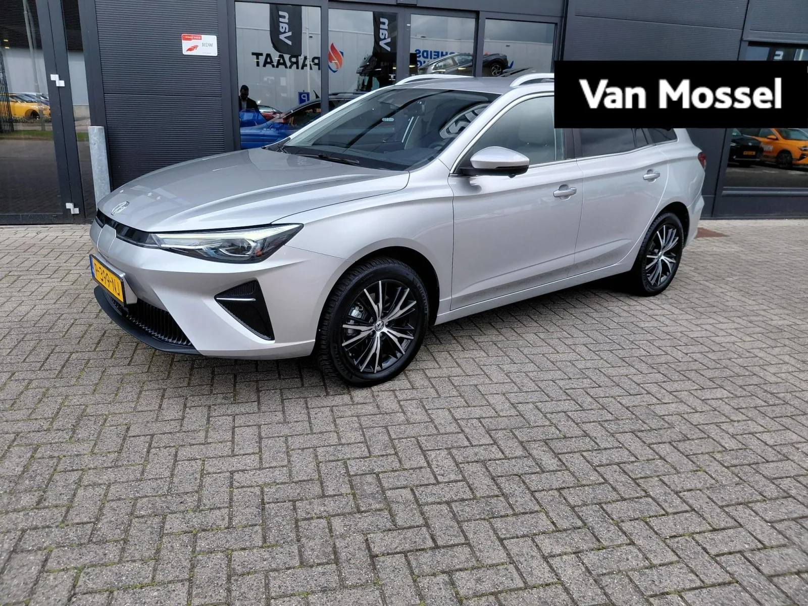 MG MG5 (2022) — foto 1