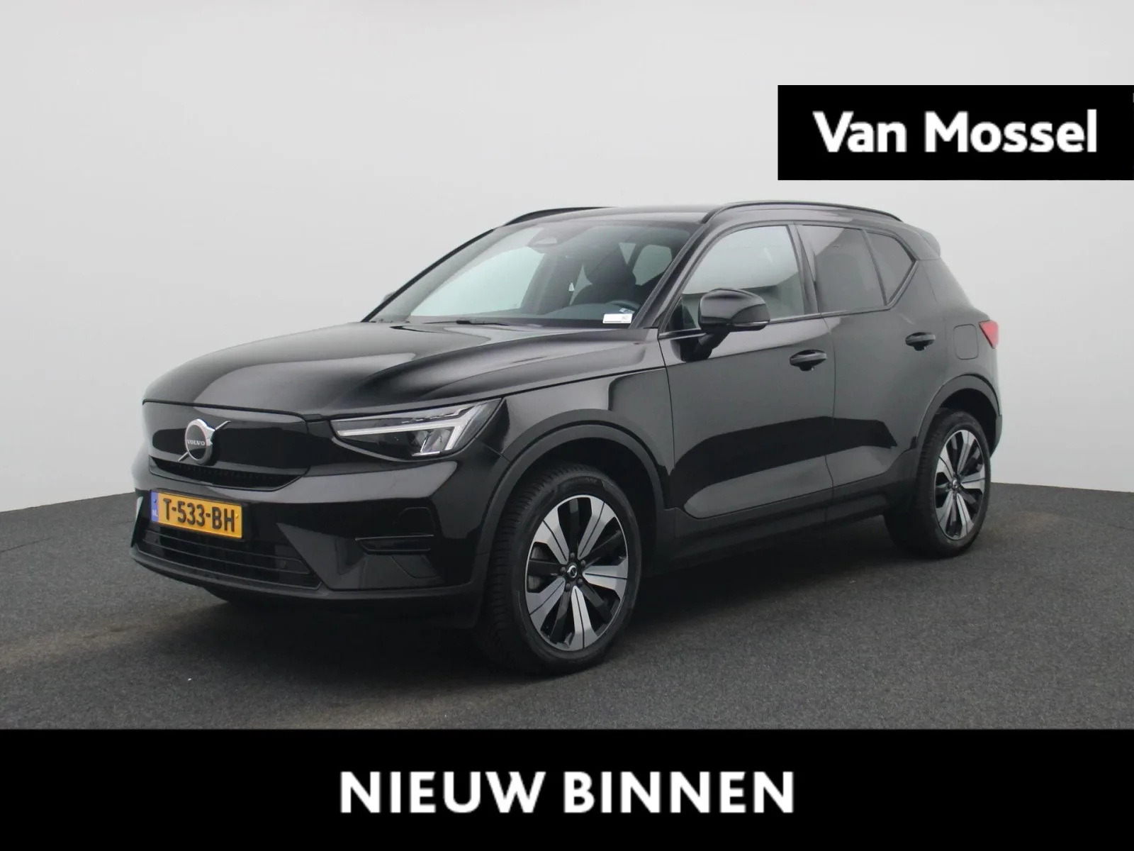 Volvo XC40 (2023) — foto 1