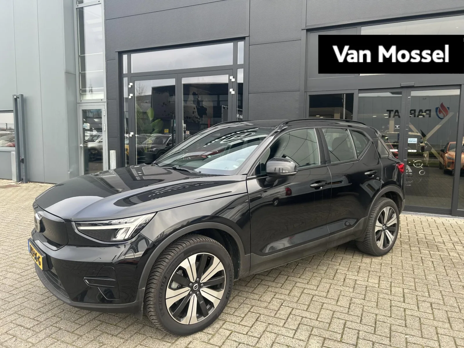 Volvo XC40 (2022) — foto 1