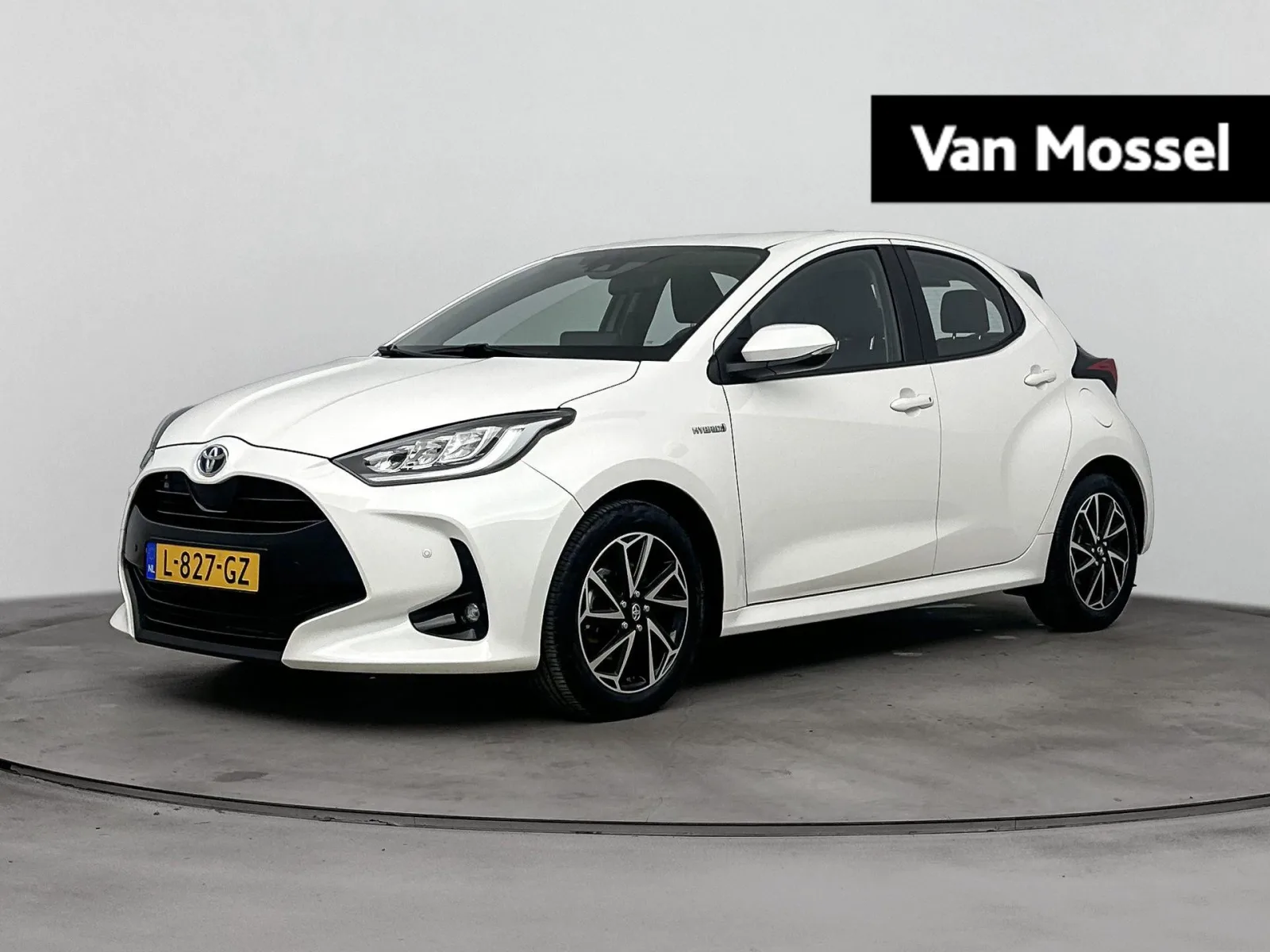 Toyota Yaris (2021) — foto 1