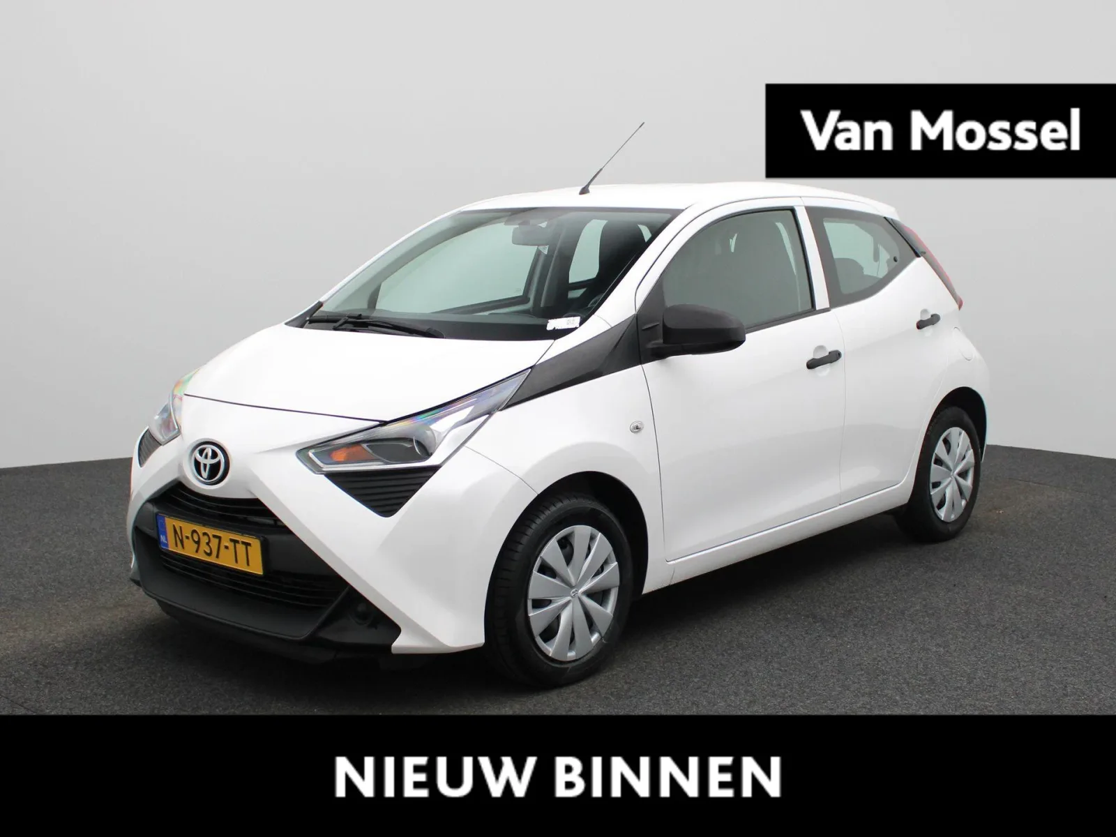 Toyota Aygo (2022) — foto 1