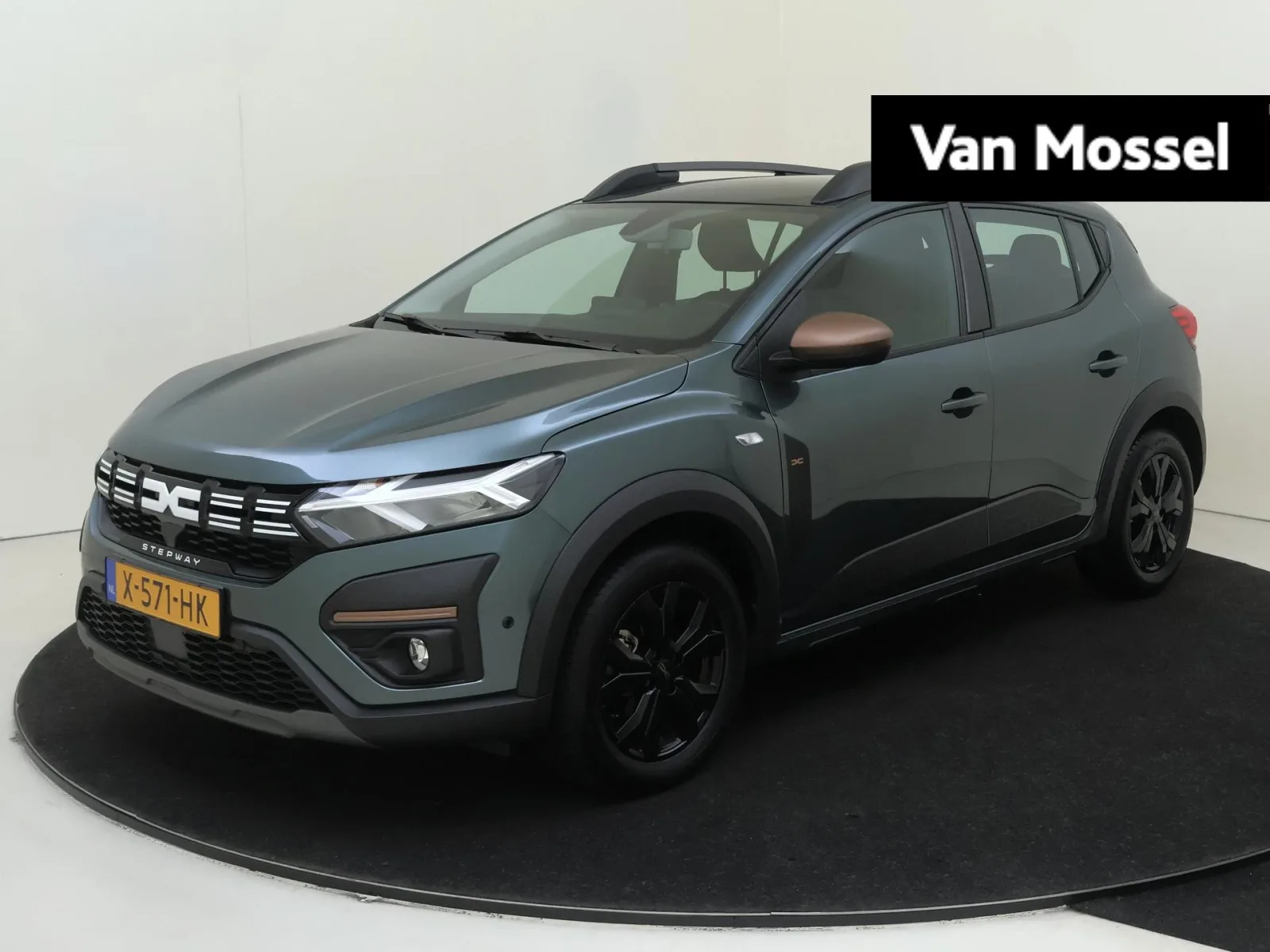Dacia Sandero Stepway (2023) — foto 1