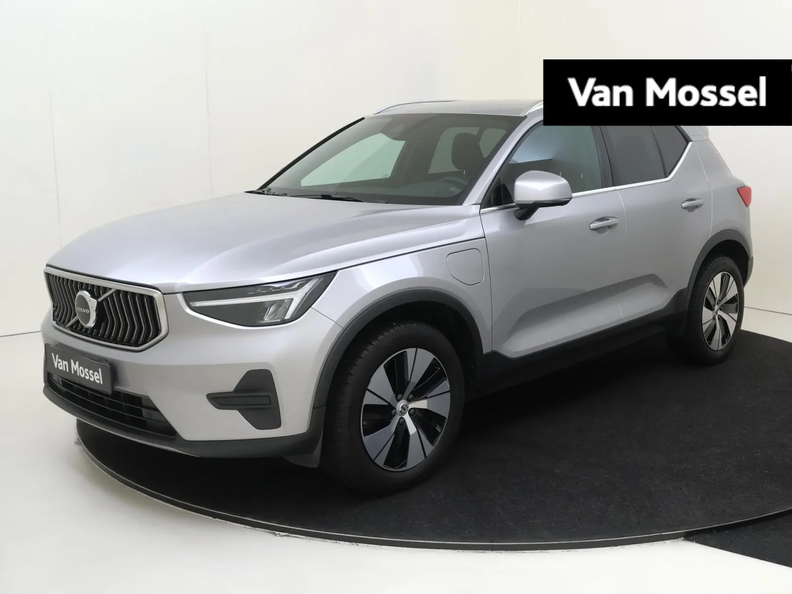 Volvo XC40 (2022) — foto 1