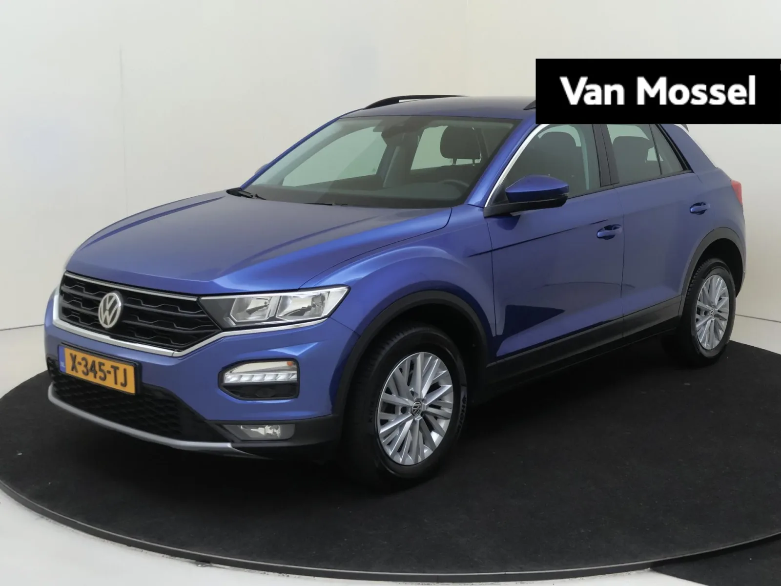 Volkswagen T-Roc (2020) — foto 1