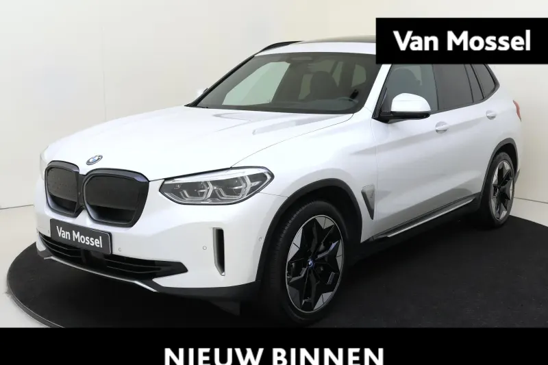 BMW iX3 (2021)