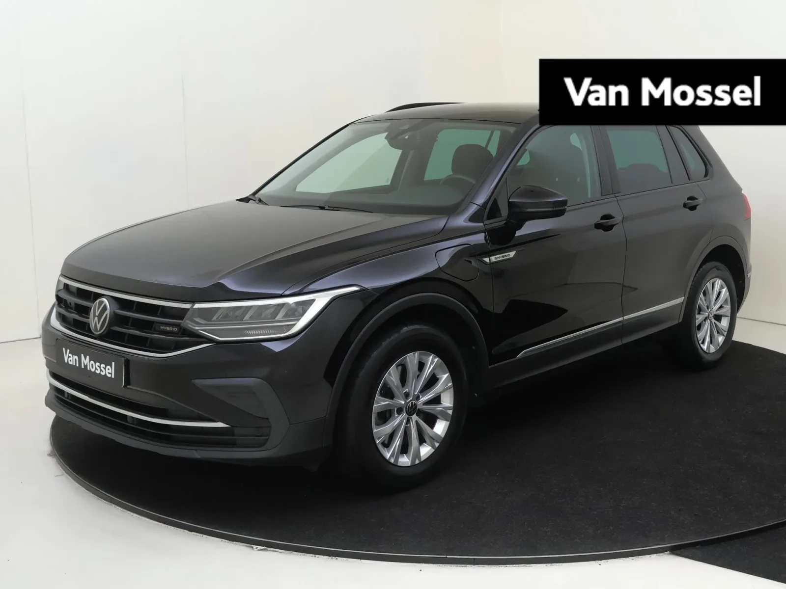 Volkswagen Tiguan (2023) — foto 1