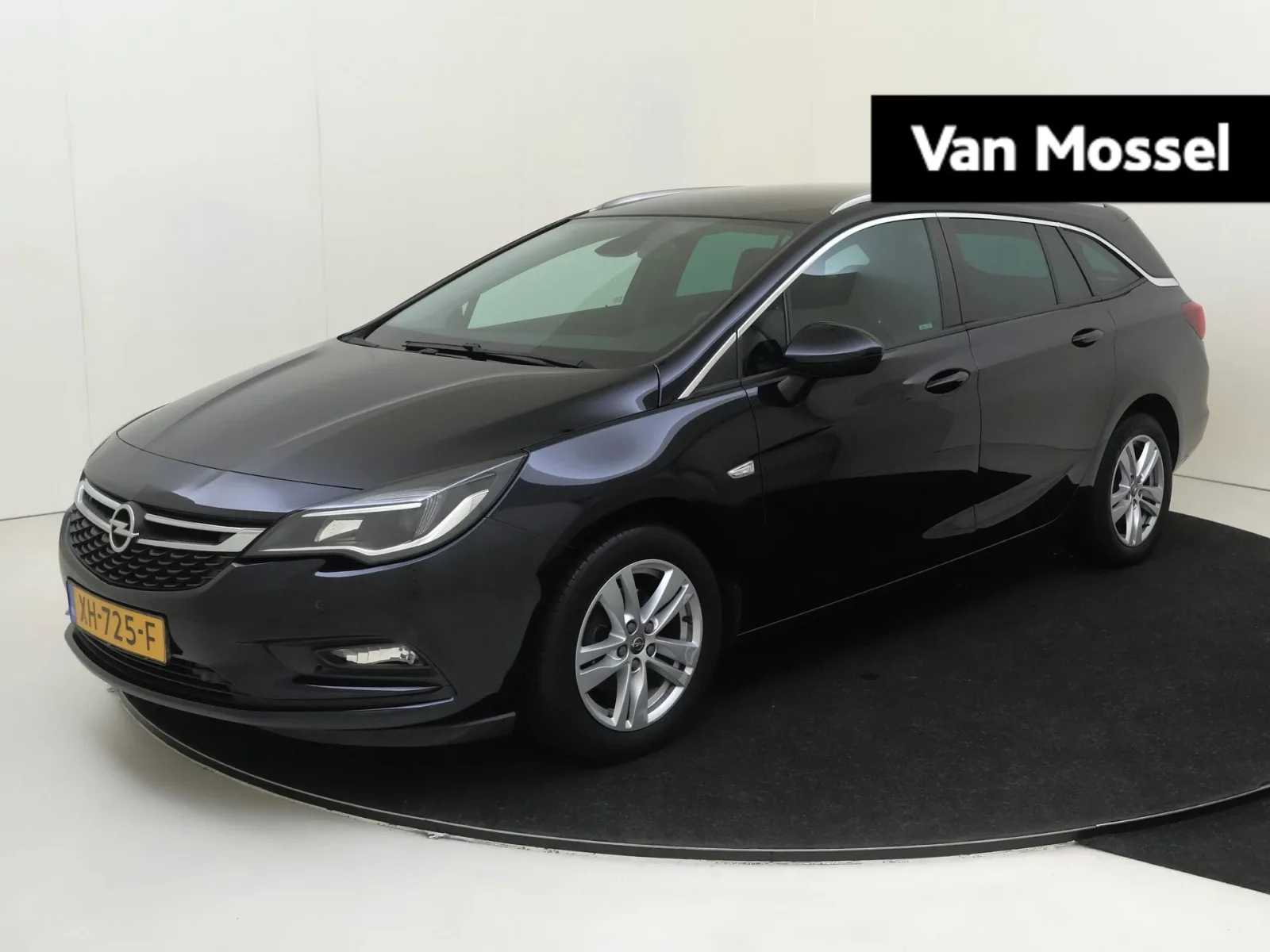 Opel Astra (2019) — foto 1