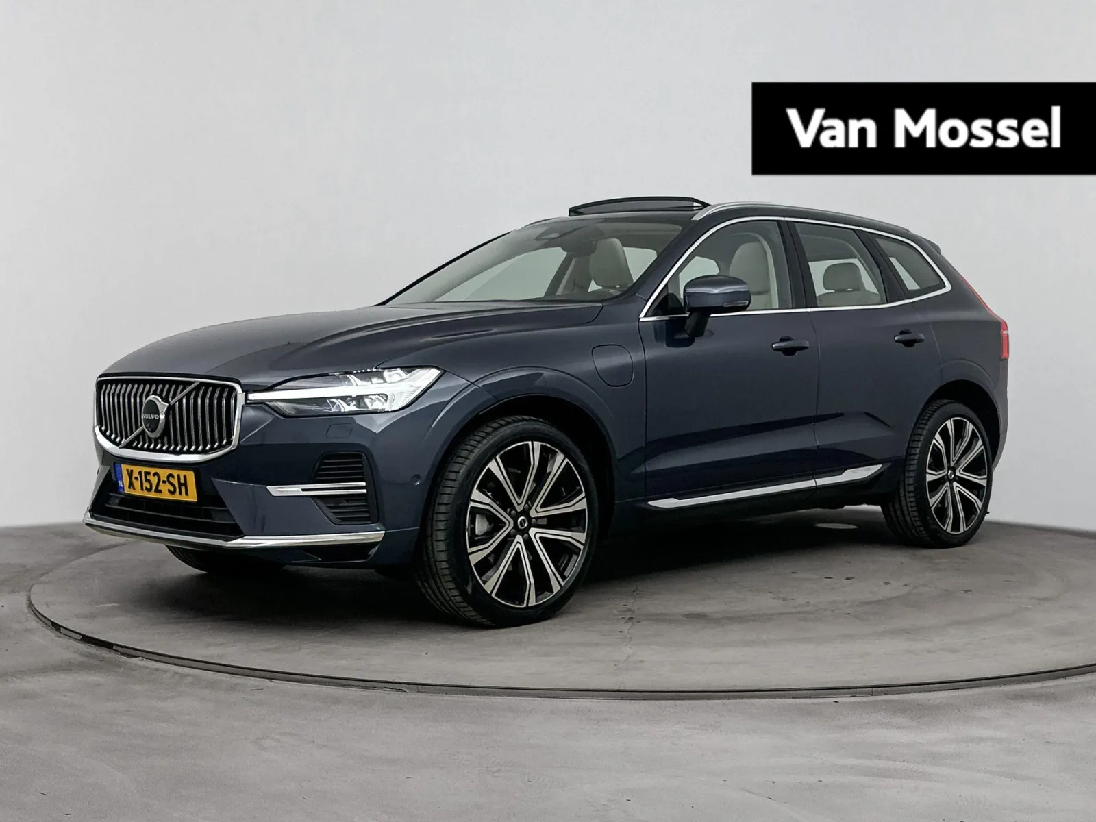 Volvo XC60 (2024) — foto 1