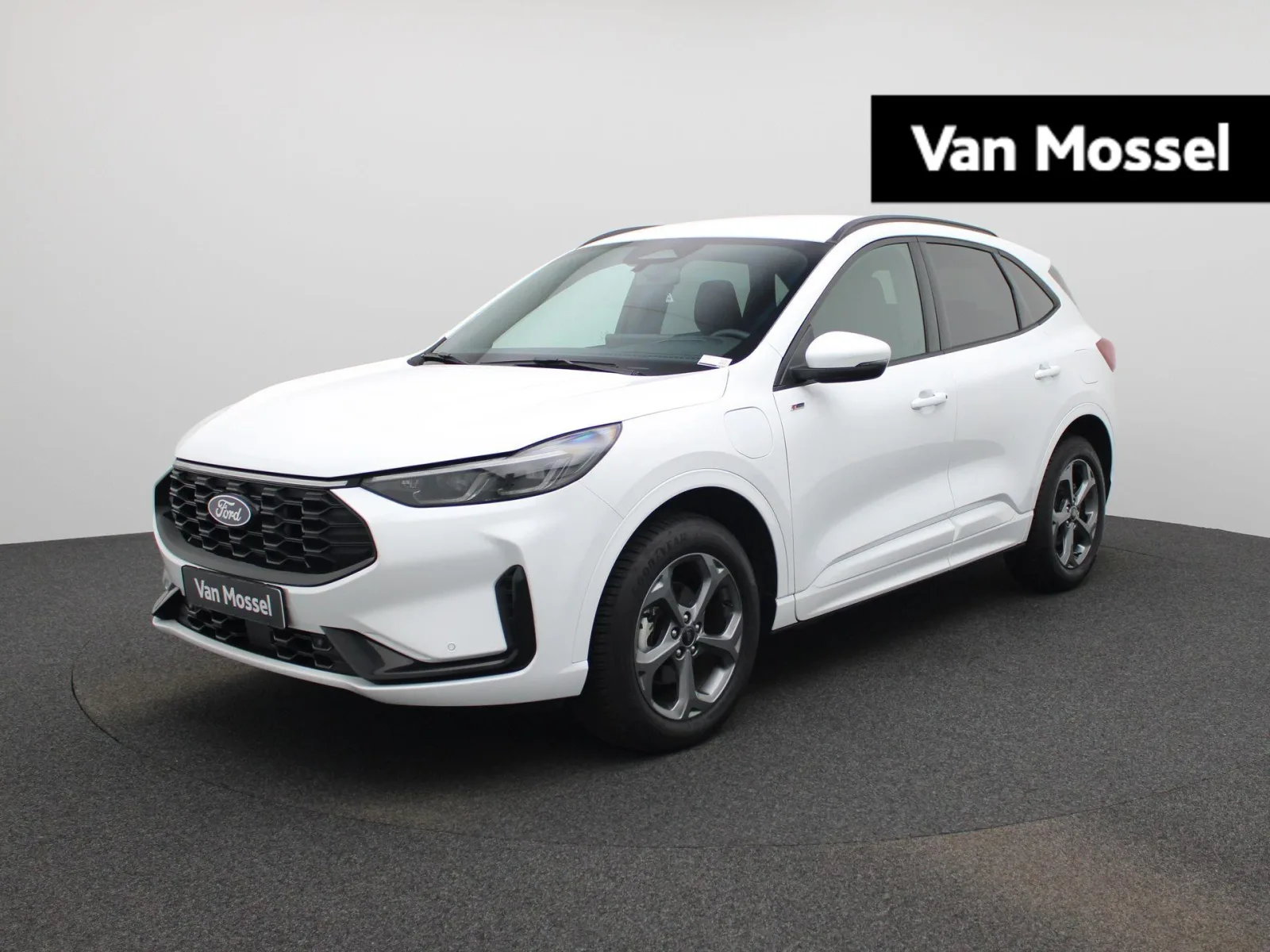 Ford Kuga (2025) — foto 1