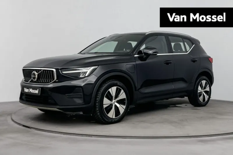 Volvo XC40 (2023)