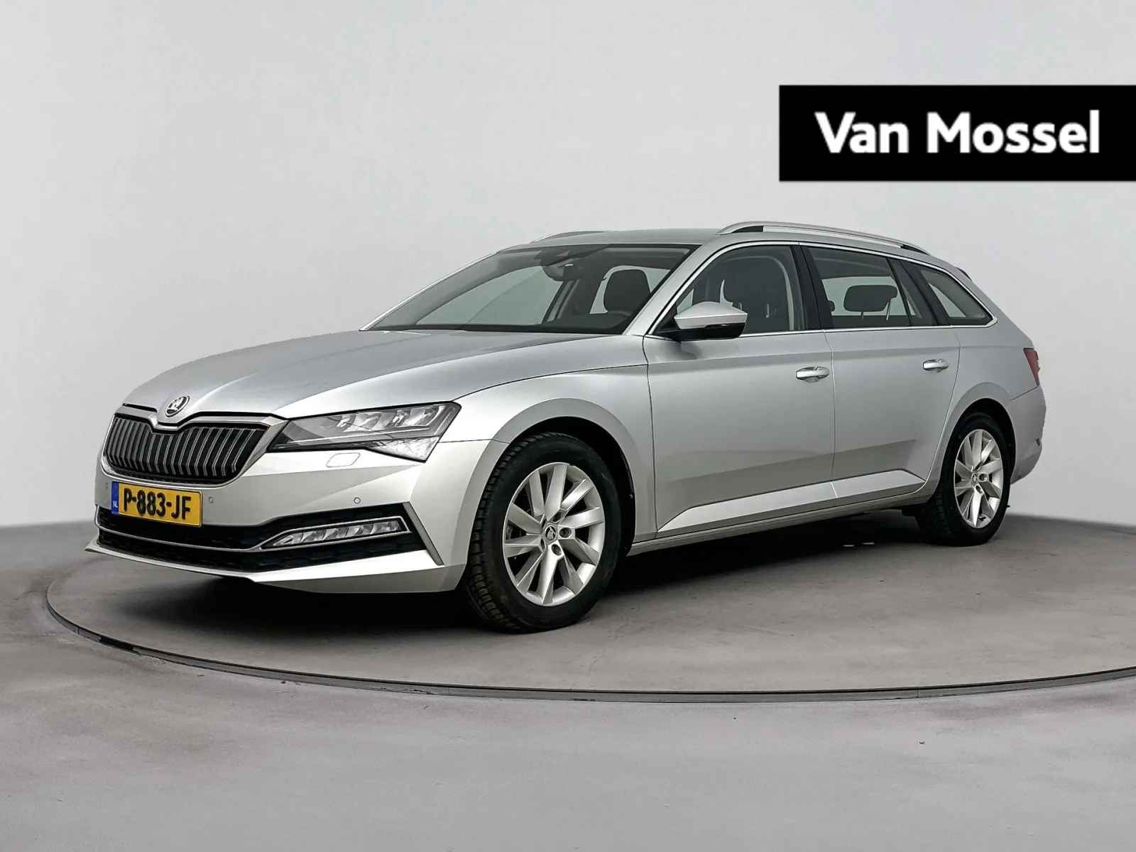 Škoda Superb (2022) — foto 1