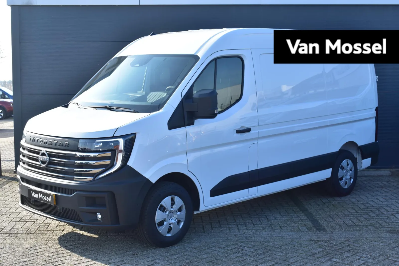 Nissan Interstar (2025) — foto 1