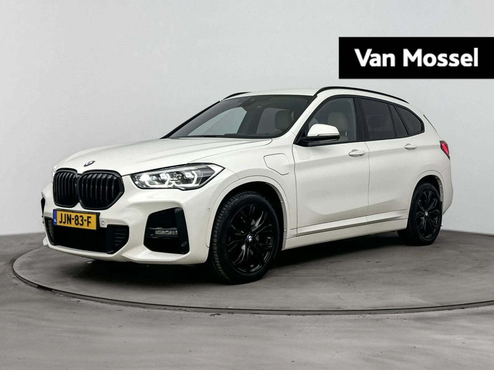 BMW X1 (2021) — foto 1