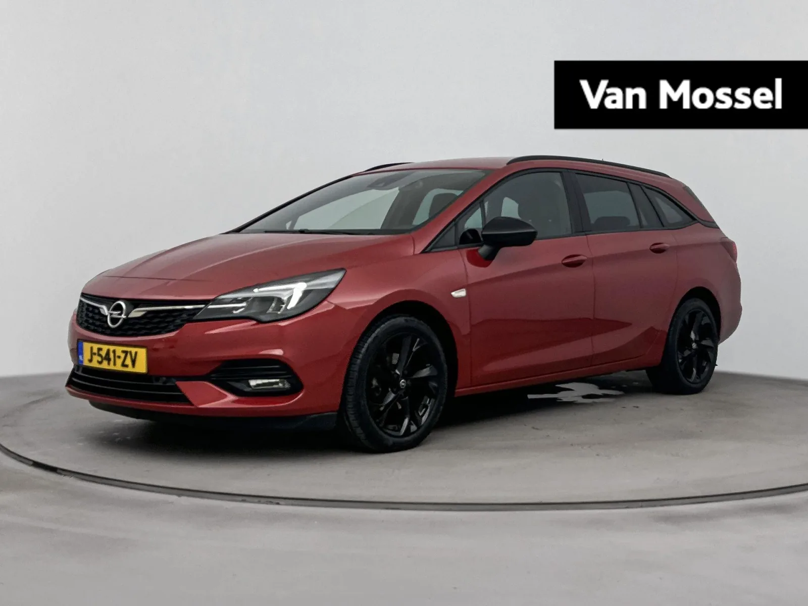 Opel Astra (2020) — foto 1
