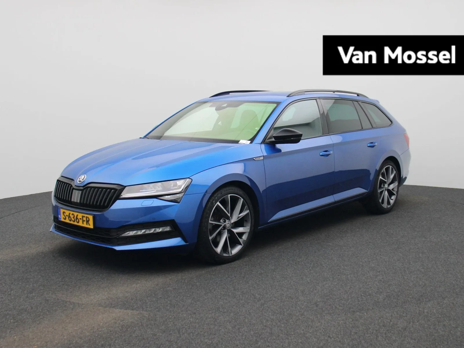 Škoda Superb (2023) — foto 1