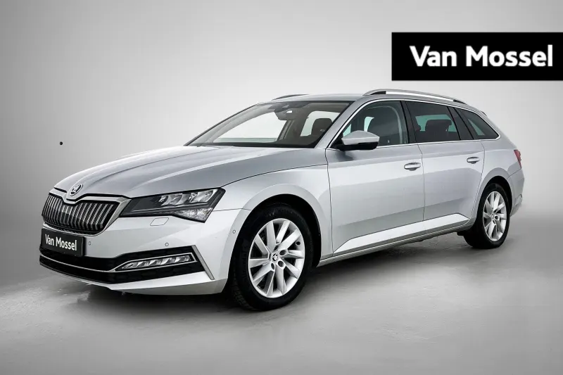 Škoda Superb (2022)