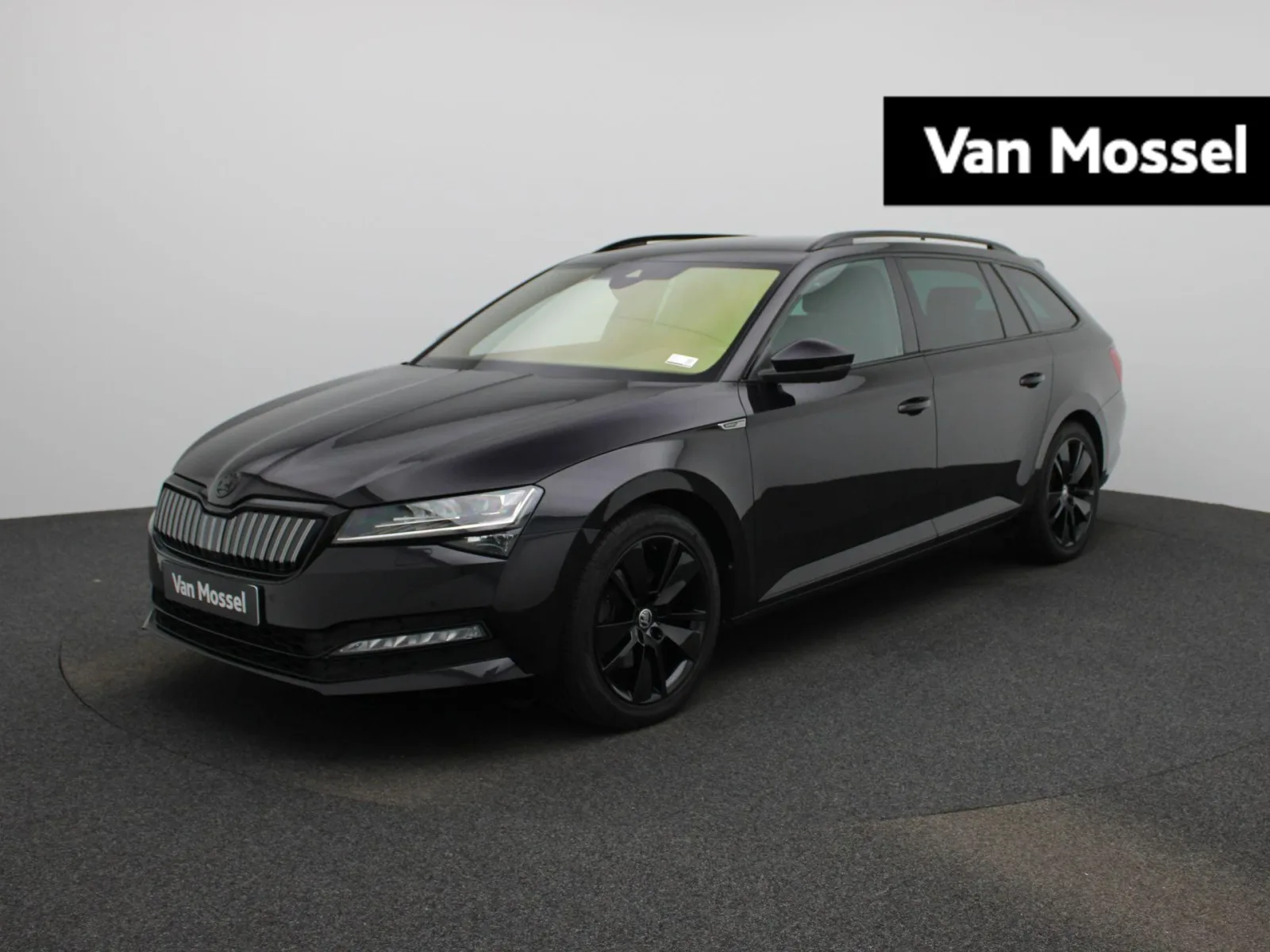 Škoda Superb (2021) — foto 1
