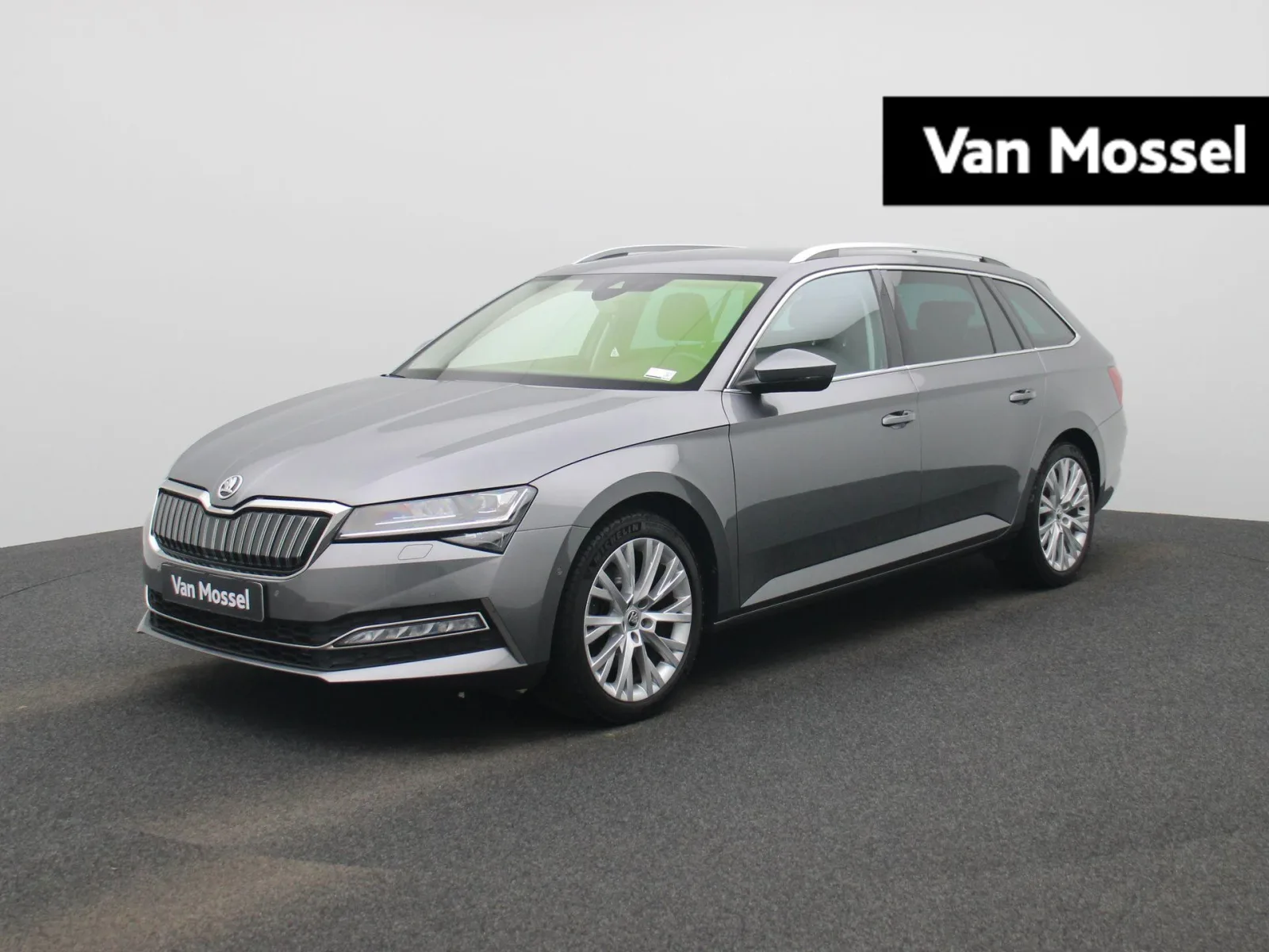 Škoda Superb (2023) — foto 1
