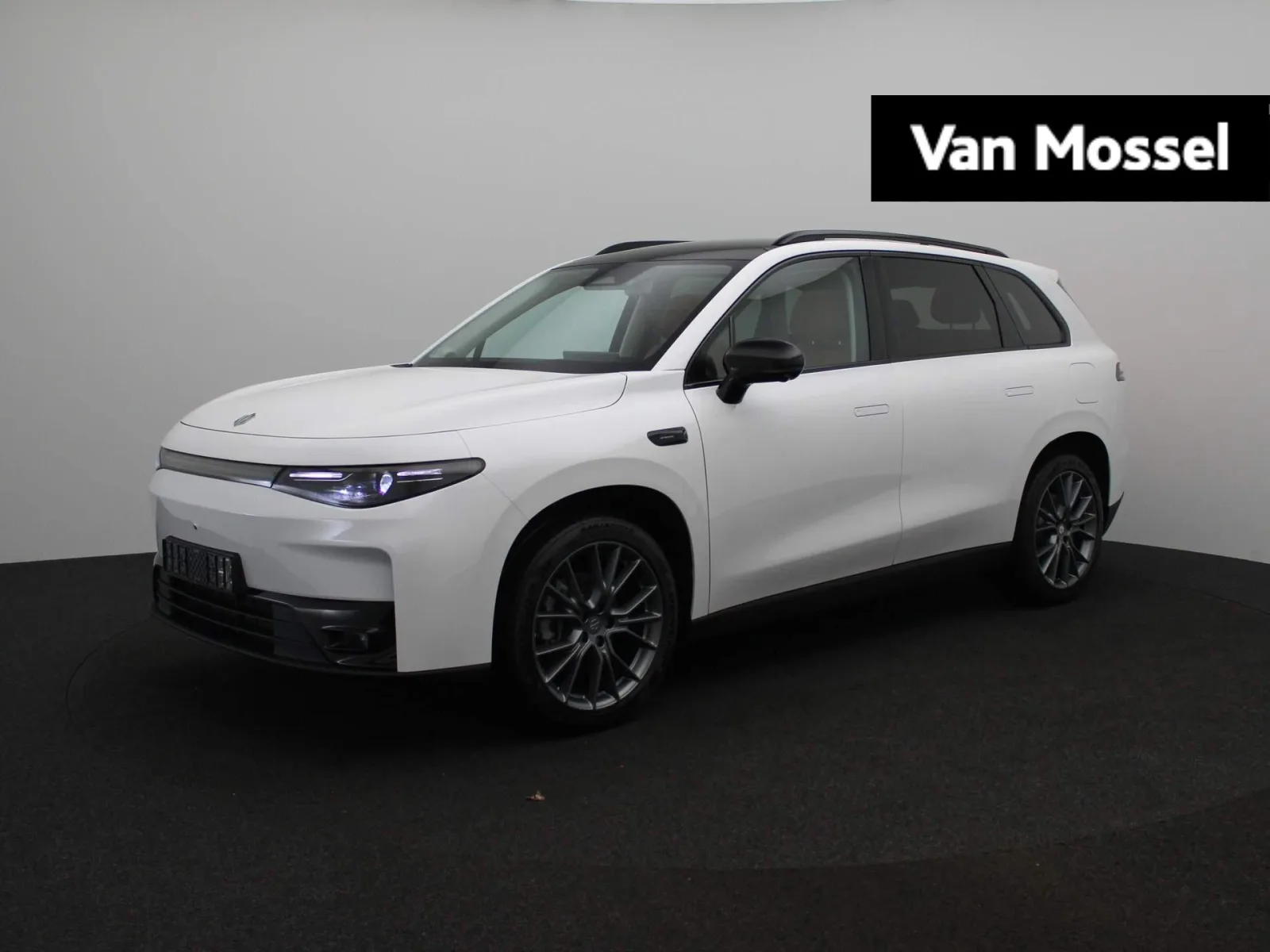 Leapmotor C10 (2025) — foto 1