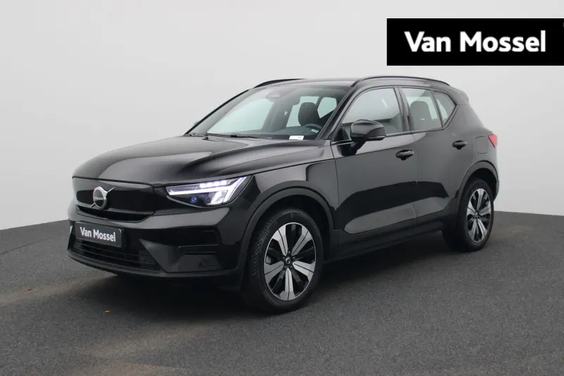 Volvo XC40 (2022)