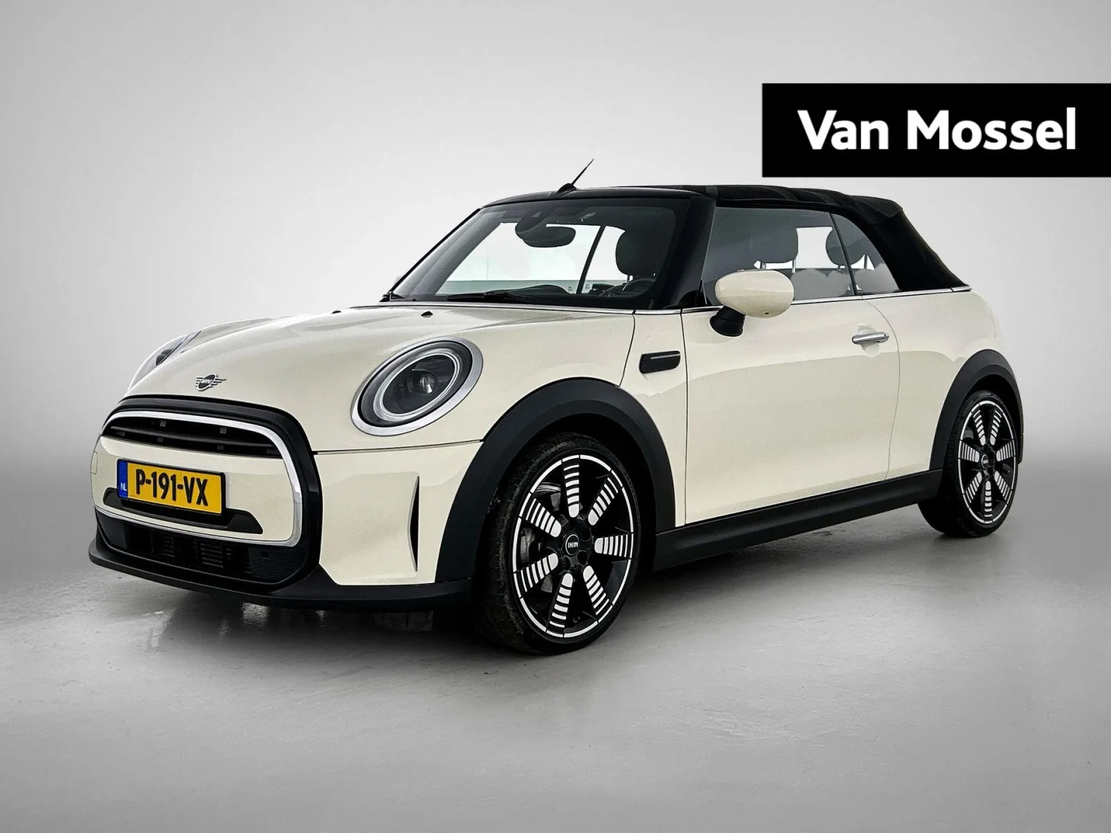 MINI Cabrio (2022) — foto 1