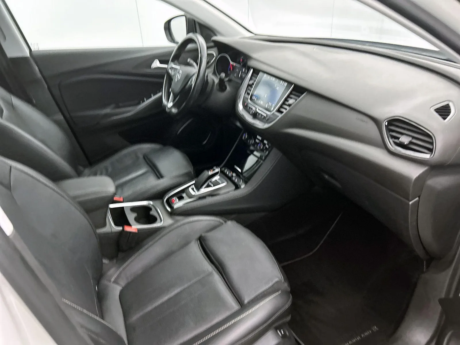 Opel Grandland X (2021) — foto 1