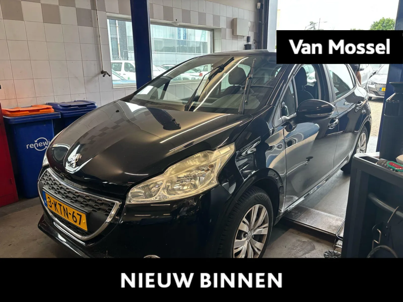Peugeot 208 (2013) — foto 1