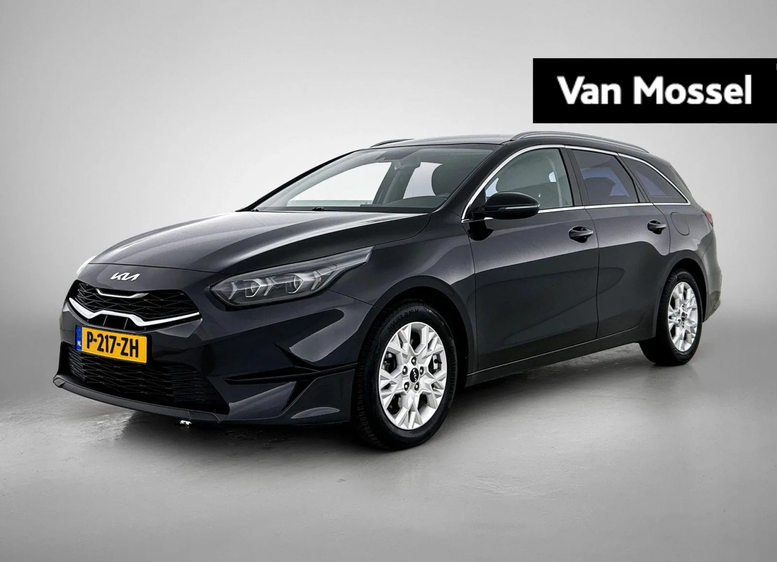 Kia Ceed Sportswagon (2022) — foto 1