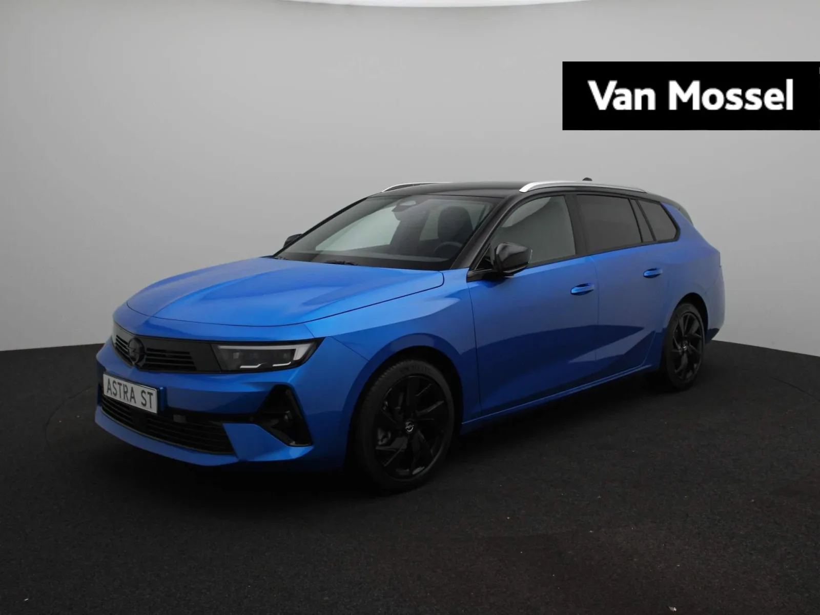 Opel Astra (2024) — foto 1