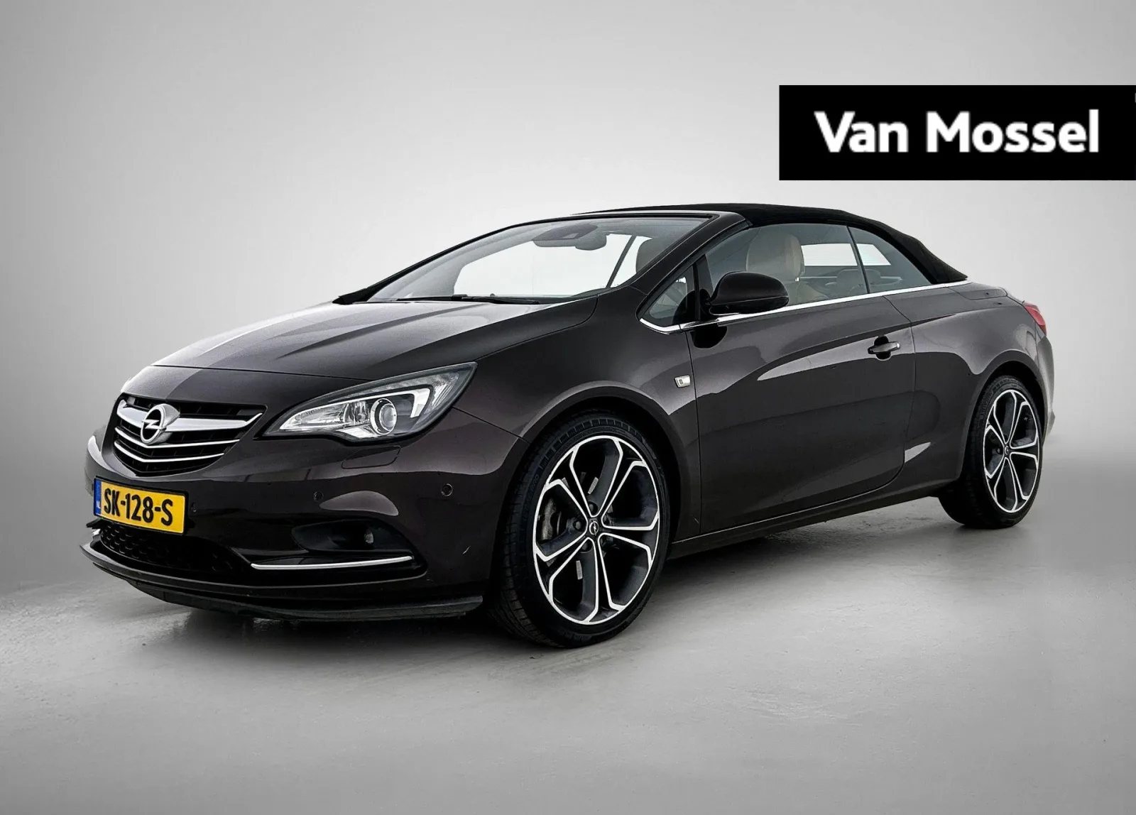 Opel Cascada (2015) — foto 1